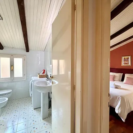 アパート House Of Chariot - 2 Suites - Piazza Maggiore