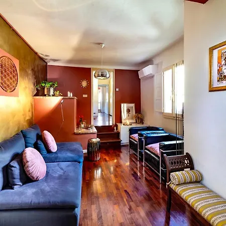 Apartment House Of Chariot - In The Heart Of Bologna